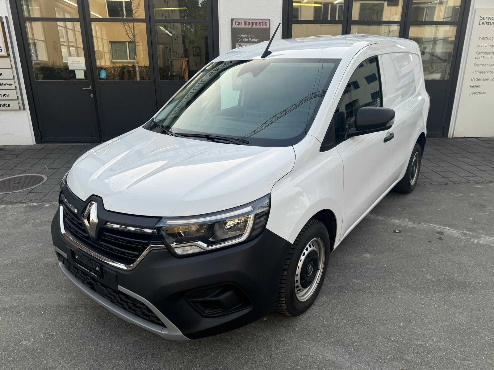 RENAULT Kangoo Van 1.3TCe Standard 130 PF Extra, Essence, Occasion / Utilisé, Manuelle - 2
