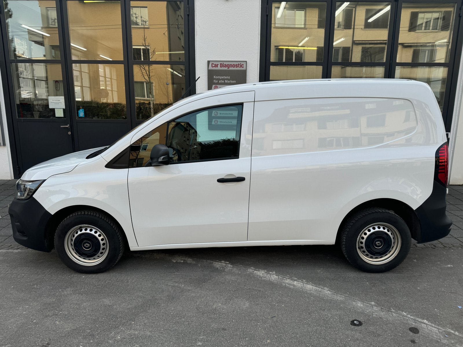 RENAULT Kangoo Van 1.3TCe Standard 130 PF Extra, Essence, Occasion / Utilisé, Manuelle - 4