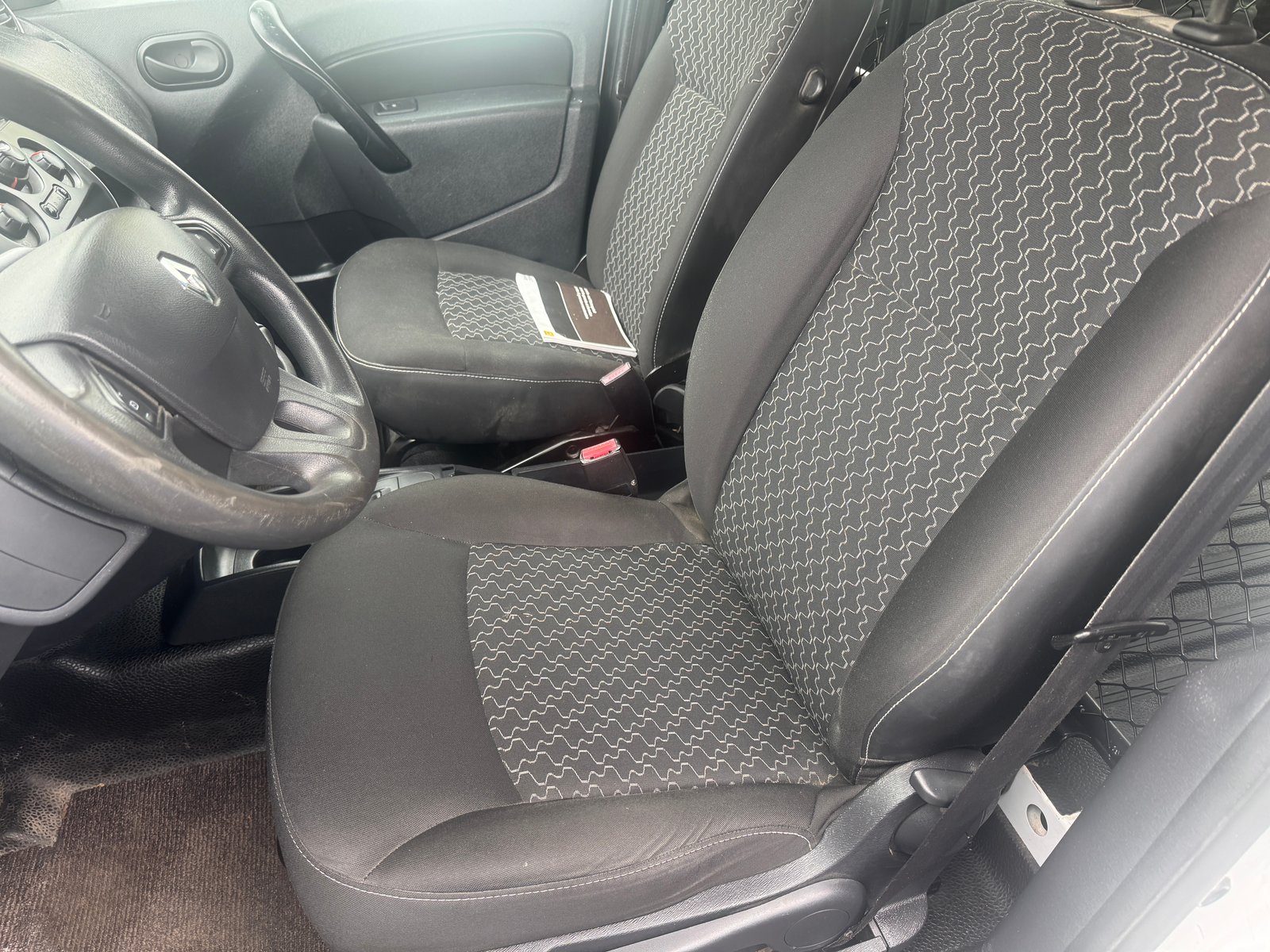 RENAULT Kangoo dCi 90, Diesel, Occasion / Utilisé, Manuelle - 5