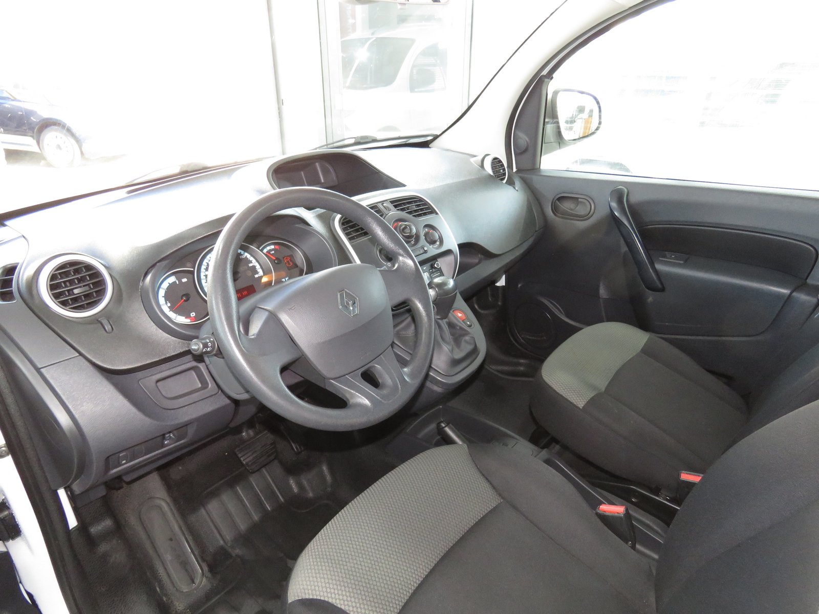 RENAULT Kangoo Z.E. Business, Electric, Second hand / Used, Automatic - 7