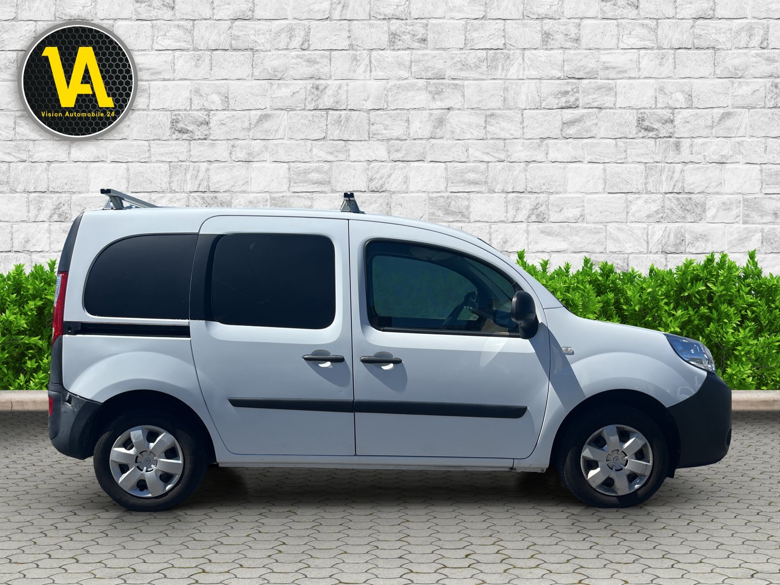 RENAULT Kangoo Medium TCe 115 ENERGY Business, Petrol, Second hand / Used, Manual - 5