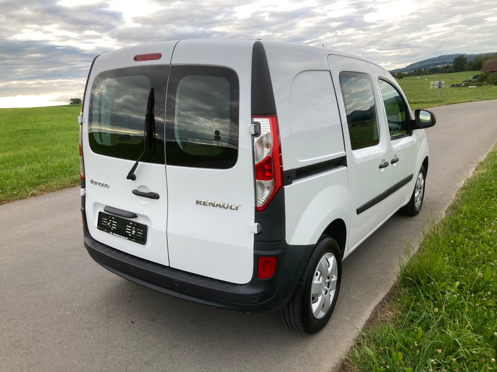 RENAULT Kangoo Medium dCi 95 ENERGY Business, Diesel, Second hand / Used, Manual - 2