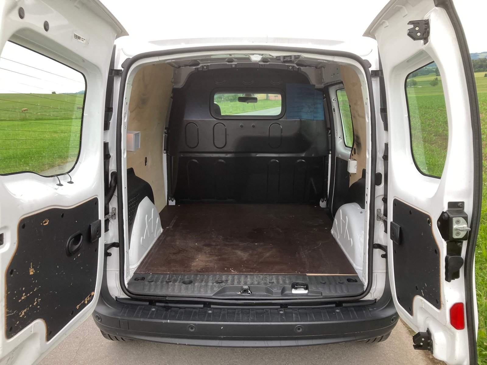 RENAULT Kangoo Medium dCi 95 ENERGY Business, Diesel, Second hand / Used, Manual - 5