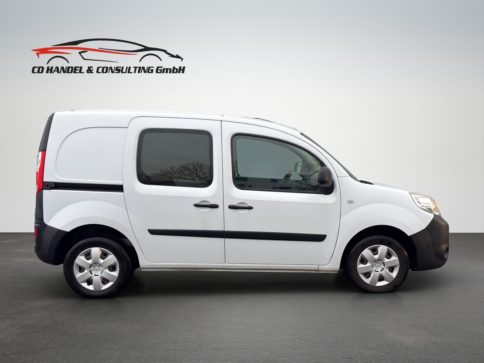 RENAULT Kangoo Medium dCi 90 ENERGY Business, Diesel, Second hand / Used, Manual - 5