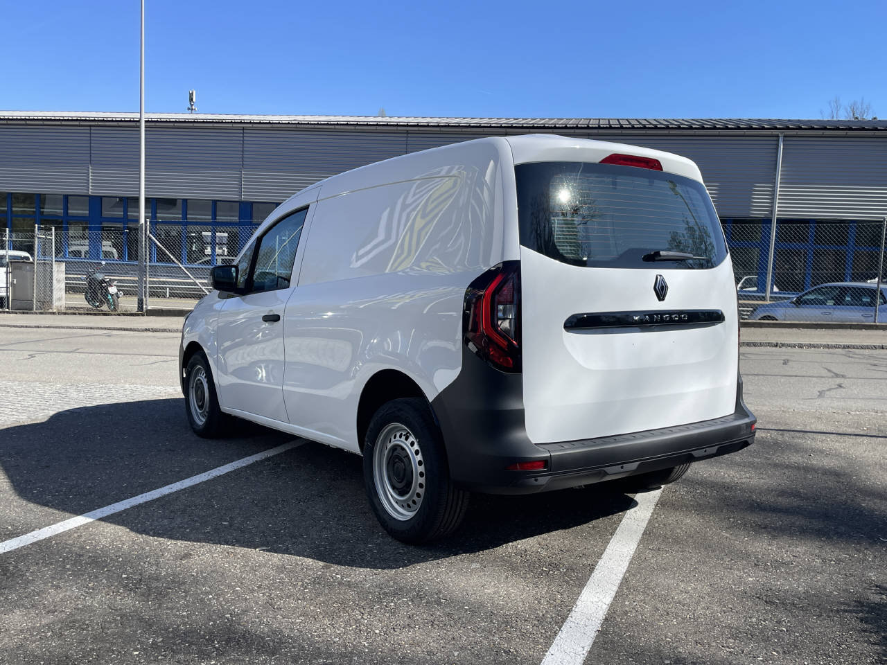 RENAULT Kangoo Van 1.3 TCe Extra, Benzin, Vorführwagen, Handschaltung - 4