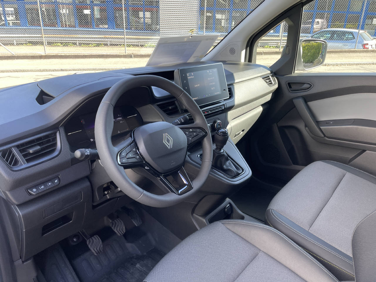 RENAULT Kangoo Van 1.3 TCe Extra, Benzin, Vorführwagen, Handschaltung - 7