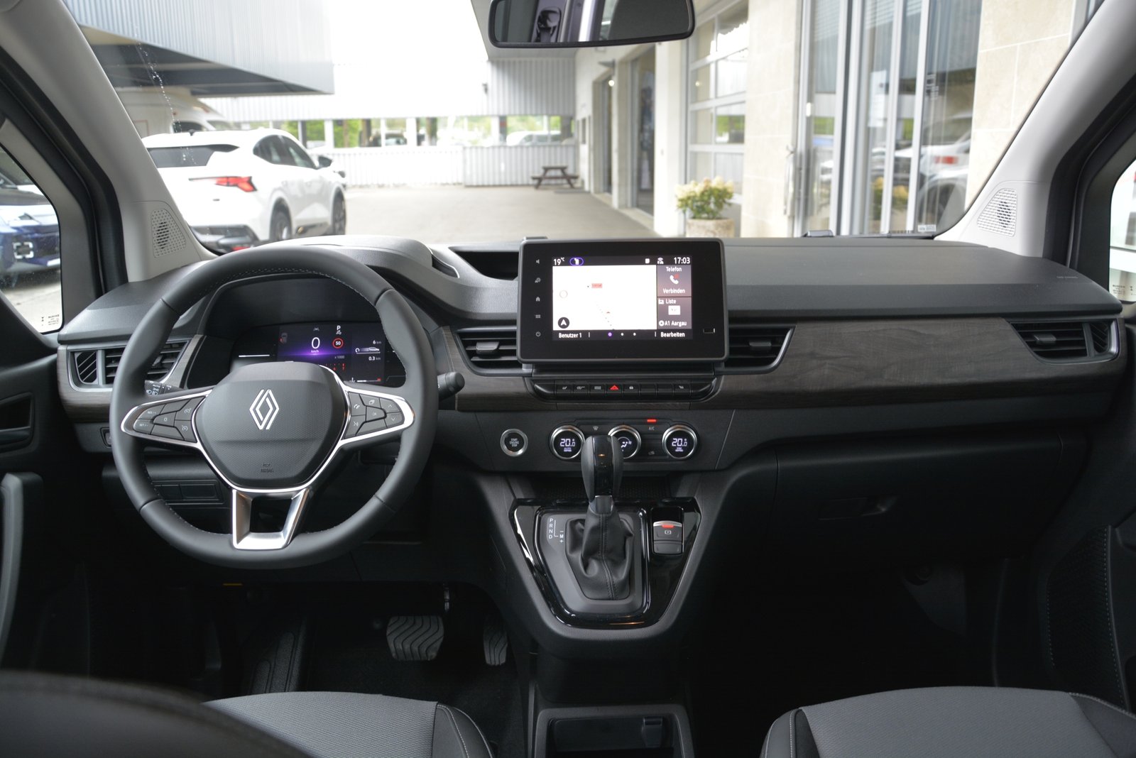RENAULT GRAND KANGOO techno 1.3 TCe 130 PF EDC, Petrol, New car, Automatic - 6