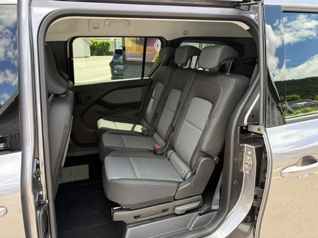RENAULT Grand Kangoo Kombi 1.3 TCe 130 techno, Petrol, New car, Automatic - 7
