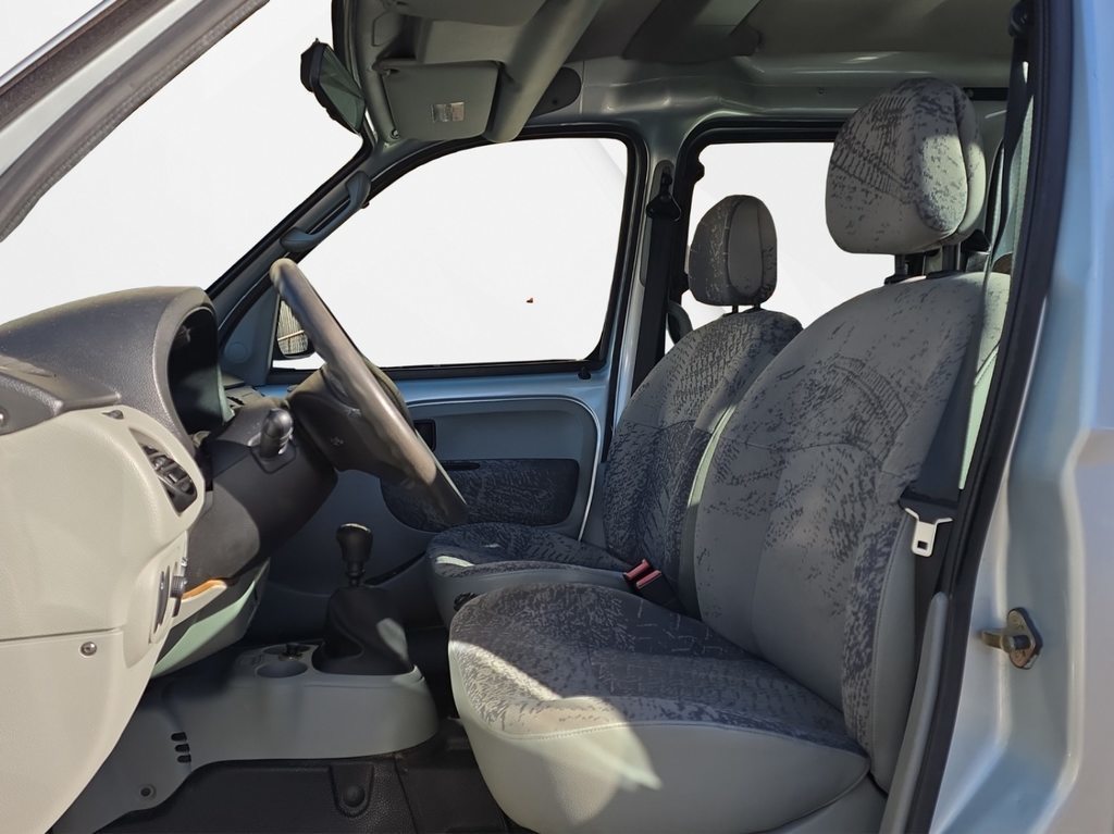 RENAULT Kangoo 1.6 16V, Essence, Occasion / Utilisé, Manuelle - 5