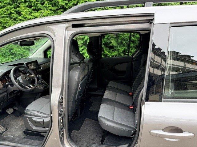 RENAULT Kangoo Kombi 1.3 TCe equilibre, Petrol, Second hand / Used, Manual - 7