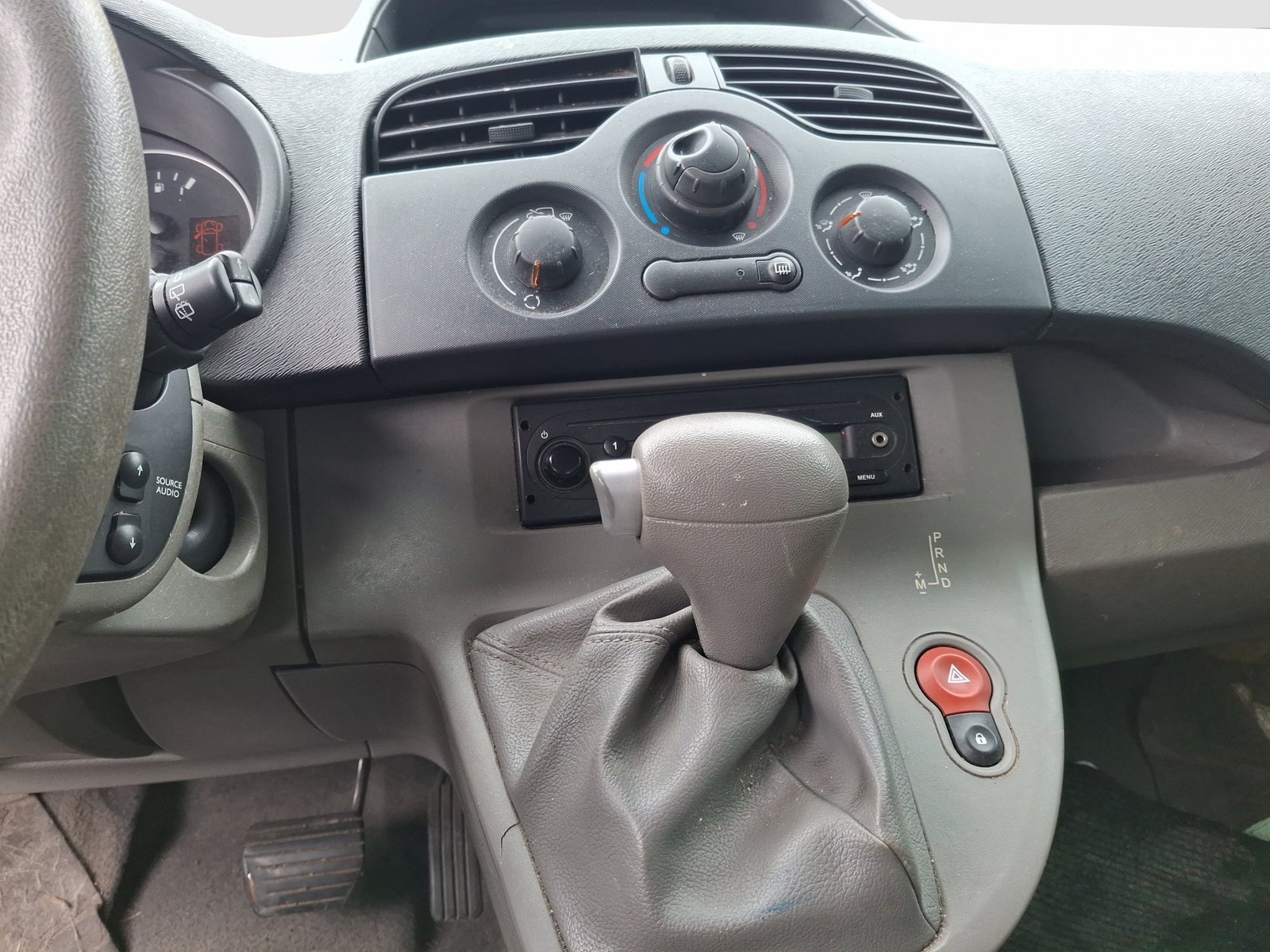 RENAULT Kangoo 1.6 16V Expression Automatic, Essence, Occasion / Utilisé, Automatique - 6