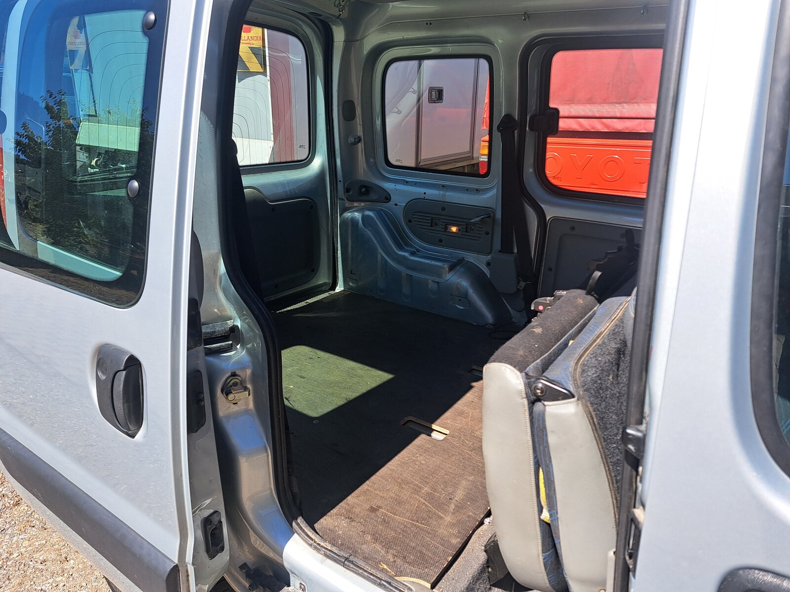 RENAULT Kangoo 1.2 16V Oasis, Benzin, Occasion / Gebraucht, Handschaltung - 7