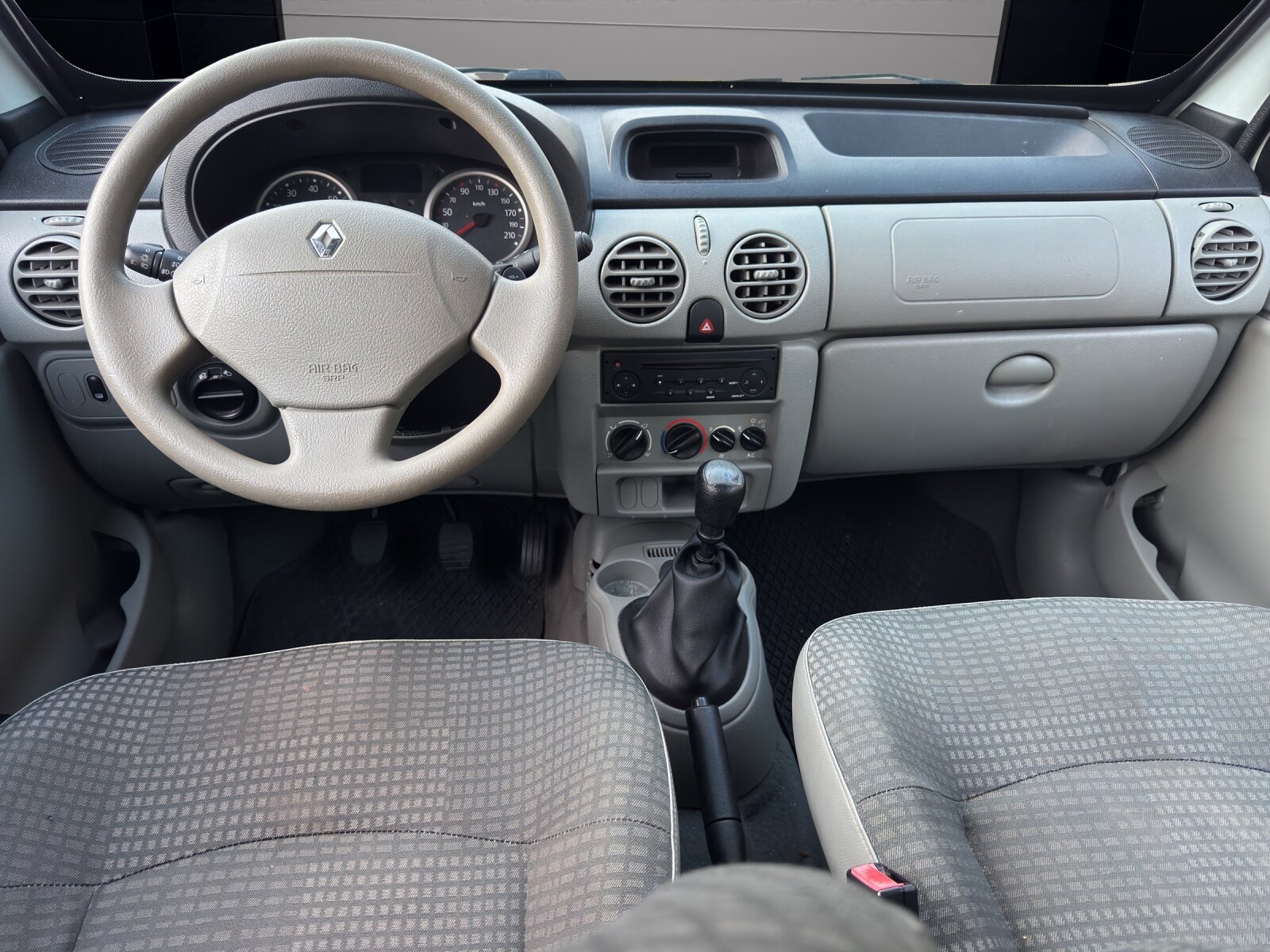 RENAULT Kangoo 1.6 16V Expression, Benzin, Occasion / Gebraucht, Handschaltung - 7