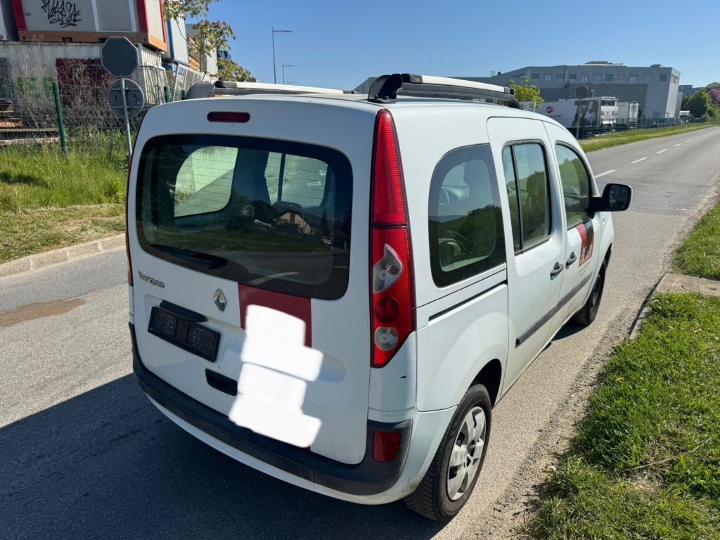 RENAULT KANGOO 1.6 16V 106 Privilège, Essence, Occasion / Utilisé, Manuelle - 3