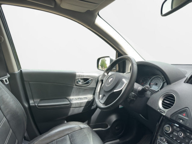 RENAULT Koleos 2.0dCi Excep. 4x4, Diesel, Occasion / Utilisé, Automatique - 7