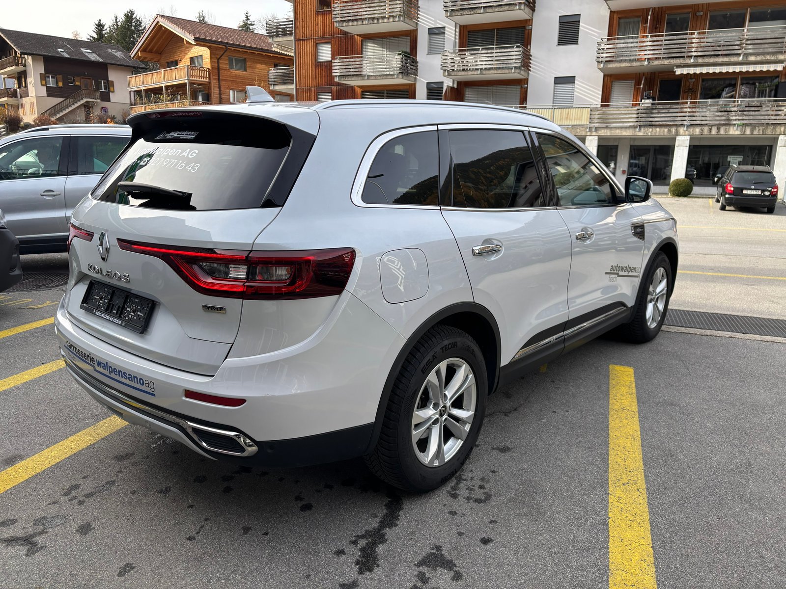RENAULT Koleos 2.0 dCi Initiale 4WD, Diesel, Second hand / Used, Automatic - 3