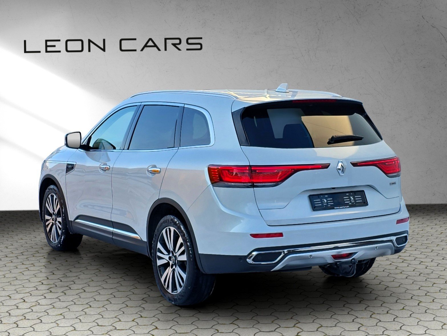 RENAULT Koleos 2.0 dCi Initiale Paris 4WD Xtronic CVT mit AHK, Diesel, Second hand / Used, Automatic - 2