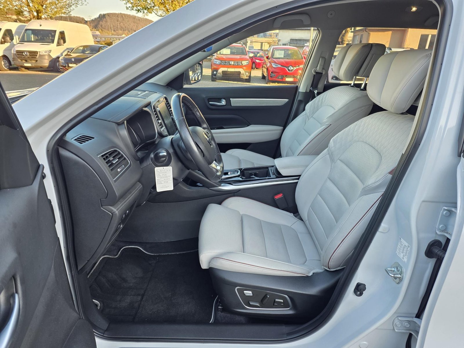 RENAULT Koleos INITIALE PARIS Blue dCi 185 4WD X-Tronic, Diesel, Occasion / Gebraucht, Automatik - 6