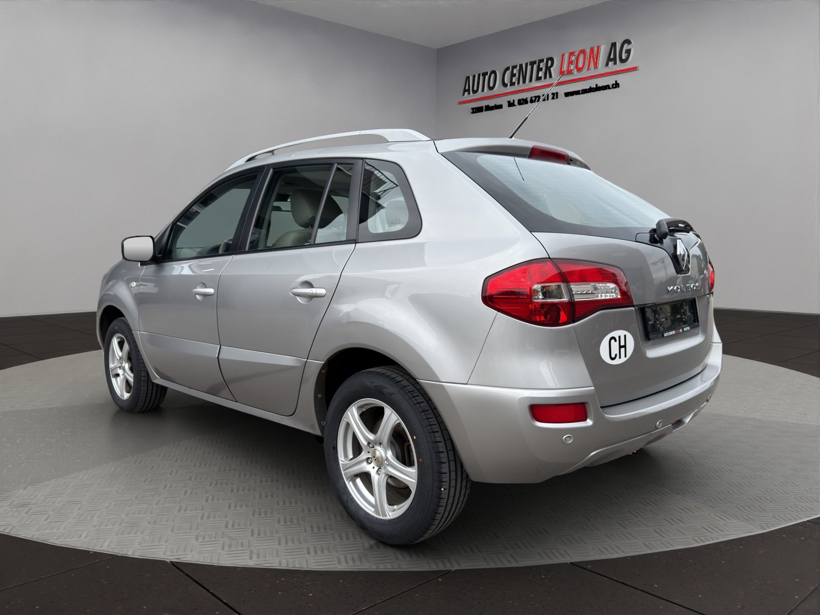 RENAULT Koleos 2.5 Dynamique Luxe 4x4, Benzin, Occasion / Gebraucht, Handschaltung - 4