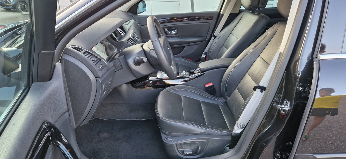 RENAULT Laguna Grandtour 2.0 dCi 173 Bose Edition, Diesel, Occasion / Utilisé, Automatique - 4