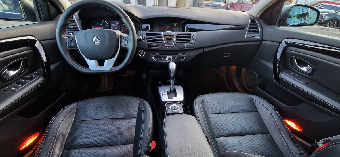 RENAULT Laguna Grandtour 2.0 dCi 173 Bose Edition, Diesel, Occasion / Utilisé, Automatique - 5
