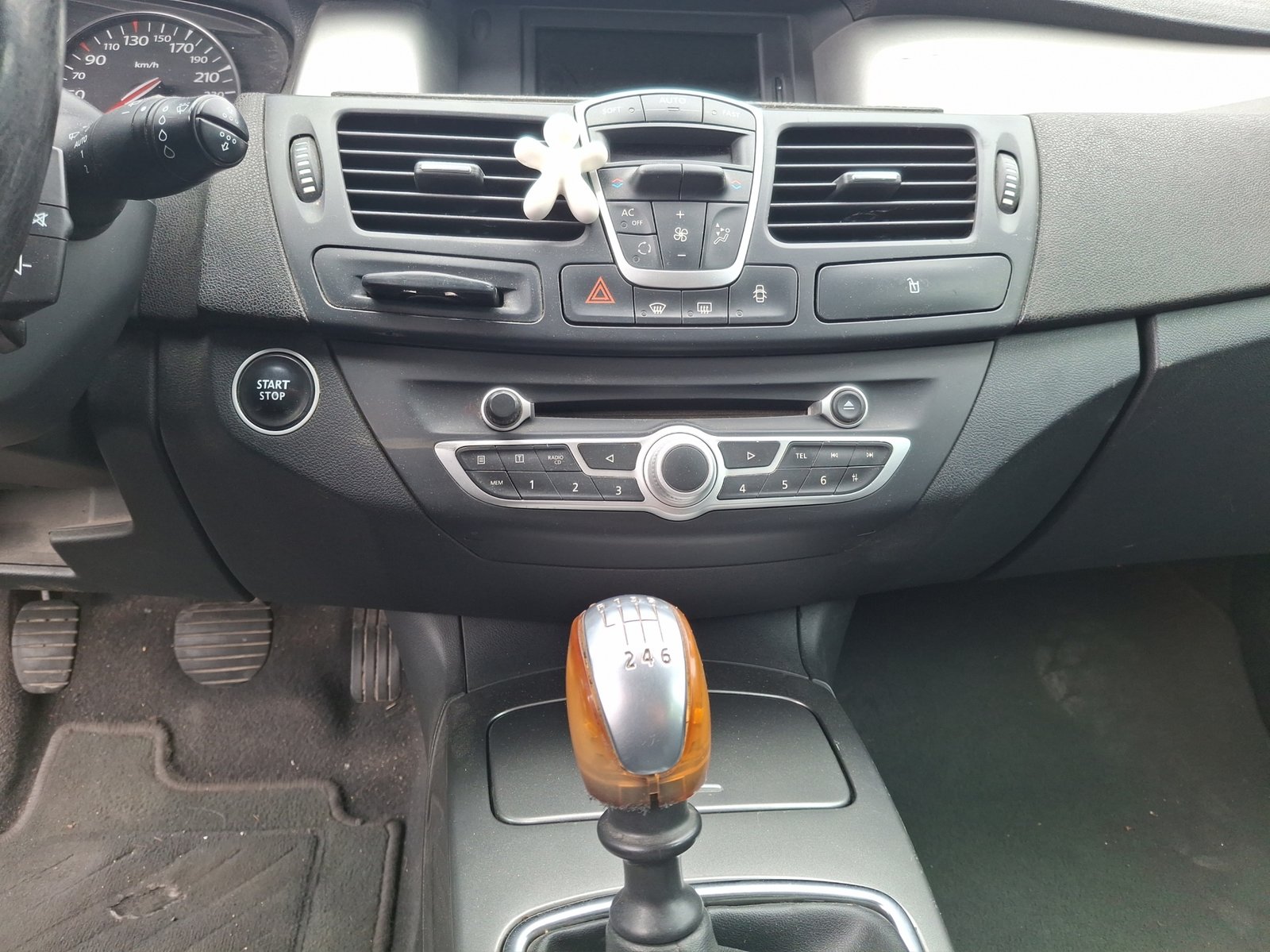 RENAULT Laguna Grandtour 1.5 dCi Dynamique, Diesel, Second hand / Used, Manual - 7