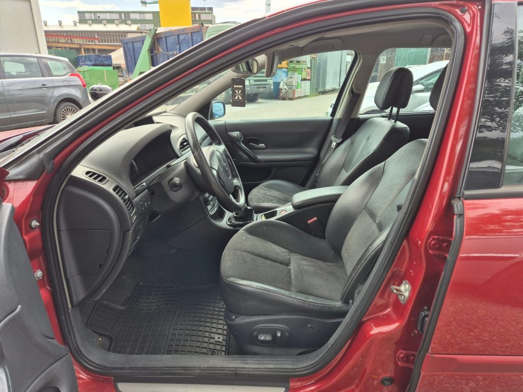 RENAULT LAGUNA 2.2 dCi FAP Dynamique, Diesel, Second hand / Used, Automatic - 7