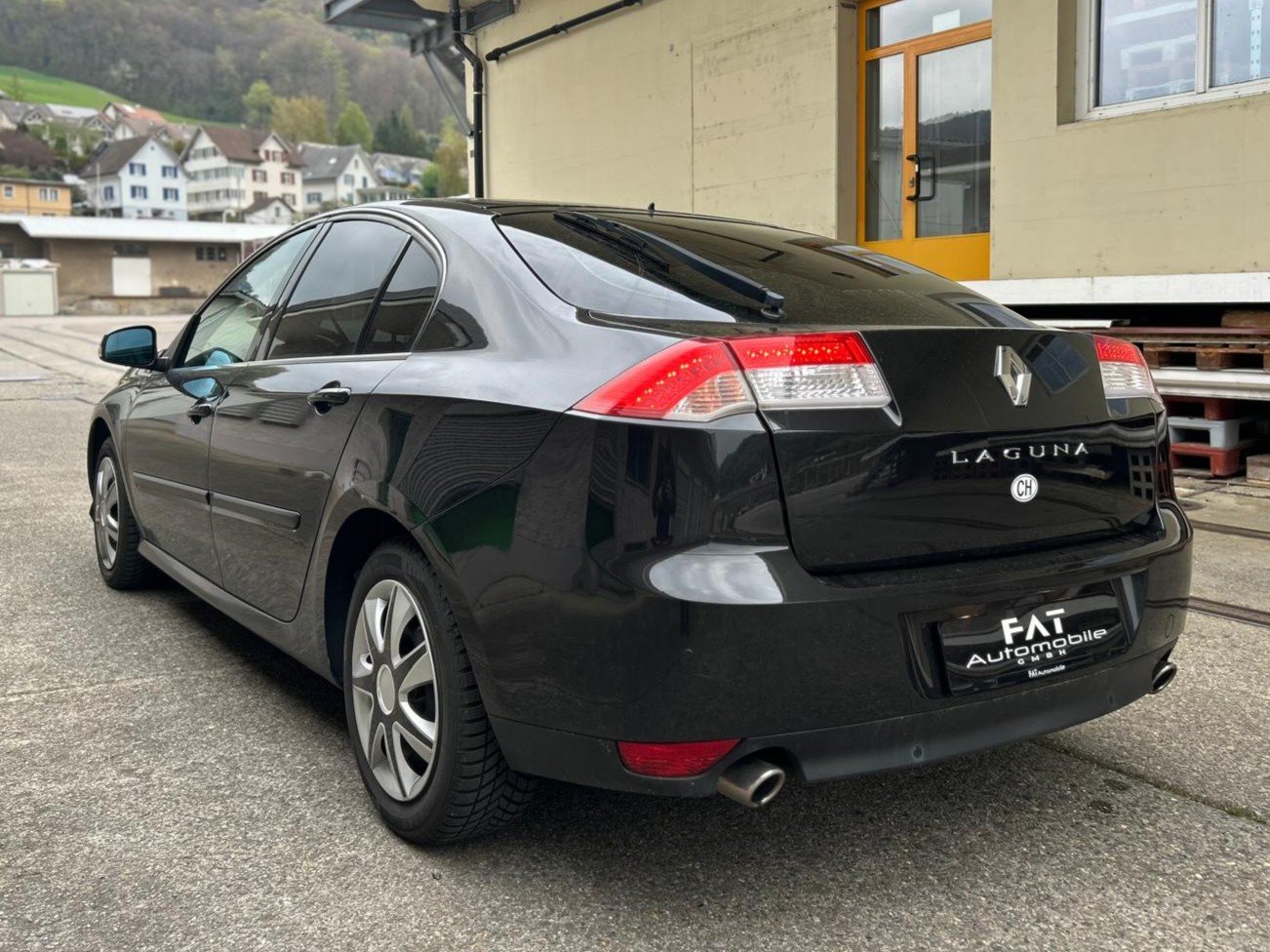 RENAULT Laguna 2.0 dCi Dynamique Automatic, Diesel, Occasion / Utilisé, Automatique - 3