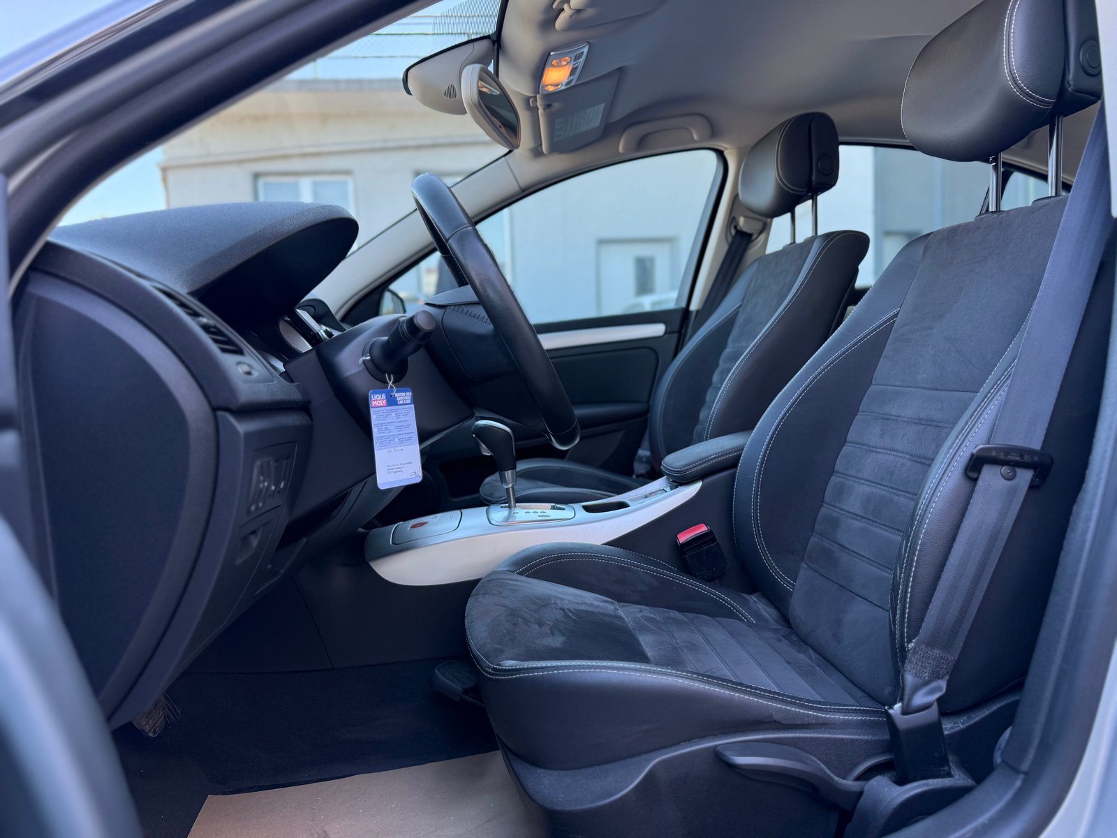 RENAULT Laguna 2.0 16V T Dynamique Automatic, Essence, Occasion / Utilisé, Automatique - 7