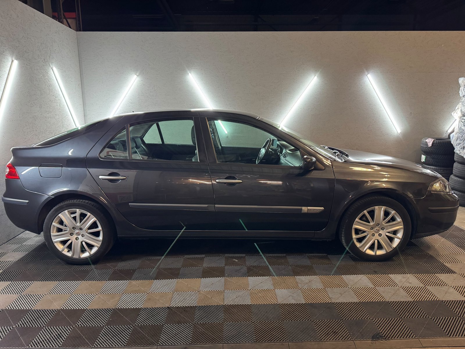 RENAULT Laguna 1.9 dCi Dynamique, Diesel, Occasion / Gebraucht, Handschaltung - 4