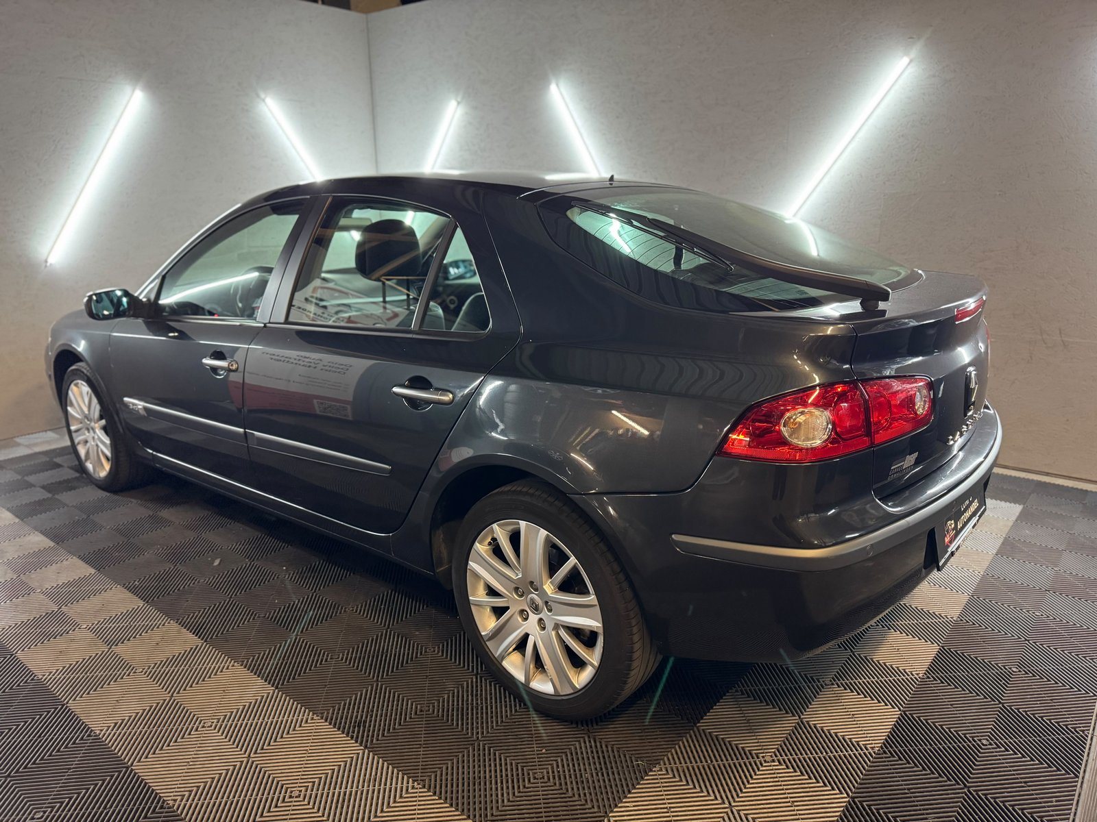 RENAULT Laguna 1.9 dCi Dynamique, Diesel, Occasion / Gebraucht, Handschaltung - 6