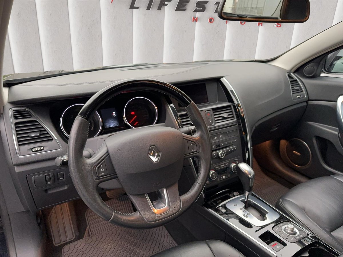 RENAULT Latitude 3.0 dCi Initiale active-shift, Diesel, Second hand / Used, Automatic - 6