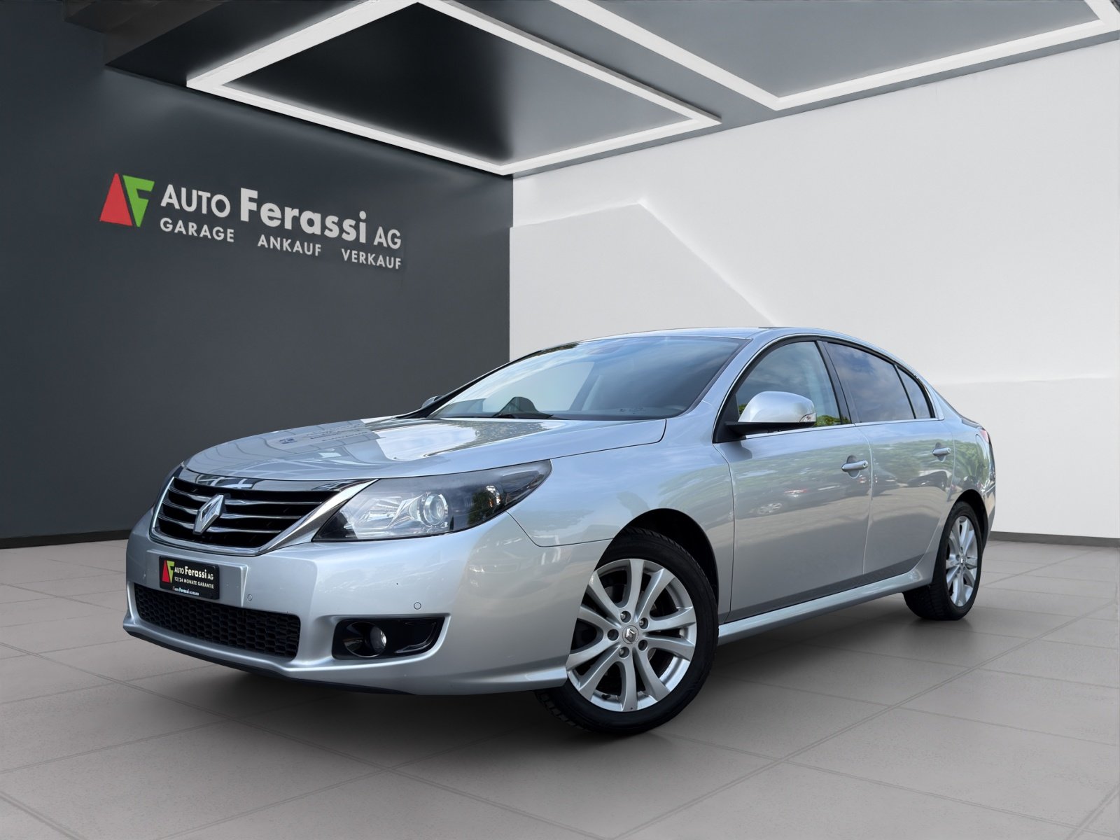 RENAULT Latitude 2.0 dCi Dynamique active-shift