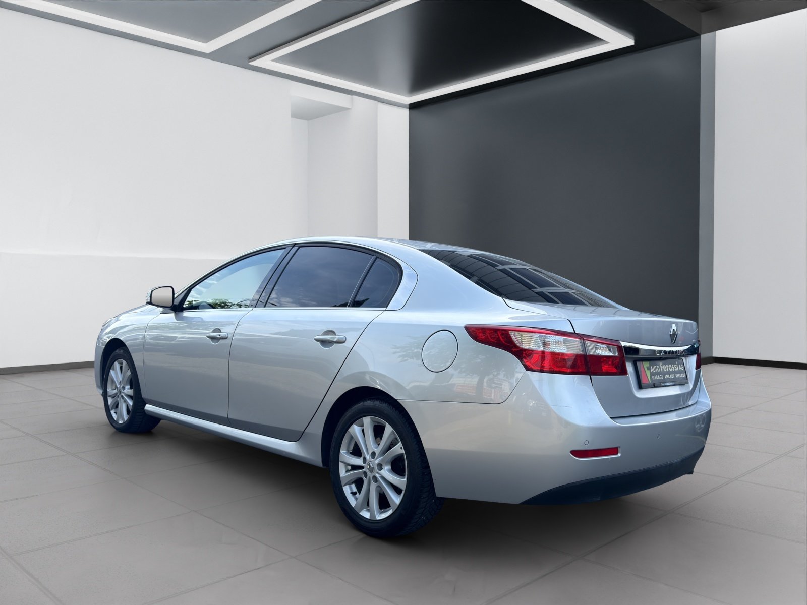 RENAULT Latitude 2.0 dCi Dynamique active-shift, Diesel, Occasion / Utilisé, Automatique - 4