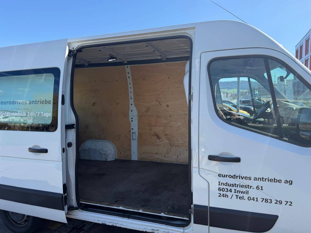 RENAULT MASTER 2.3 dCi 125, Diesel, Occasion / Utilisé, Manuelle - 4