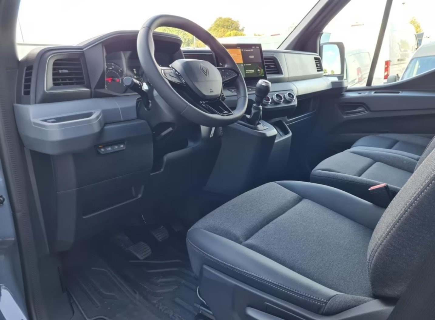 RENAULT Master Doka DCi 170 Pritsche L3 lang TEMPOMAT, Diesel, Neuwagen, Handschaltung - 7