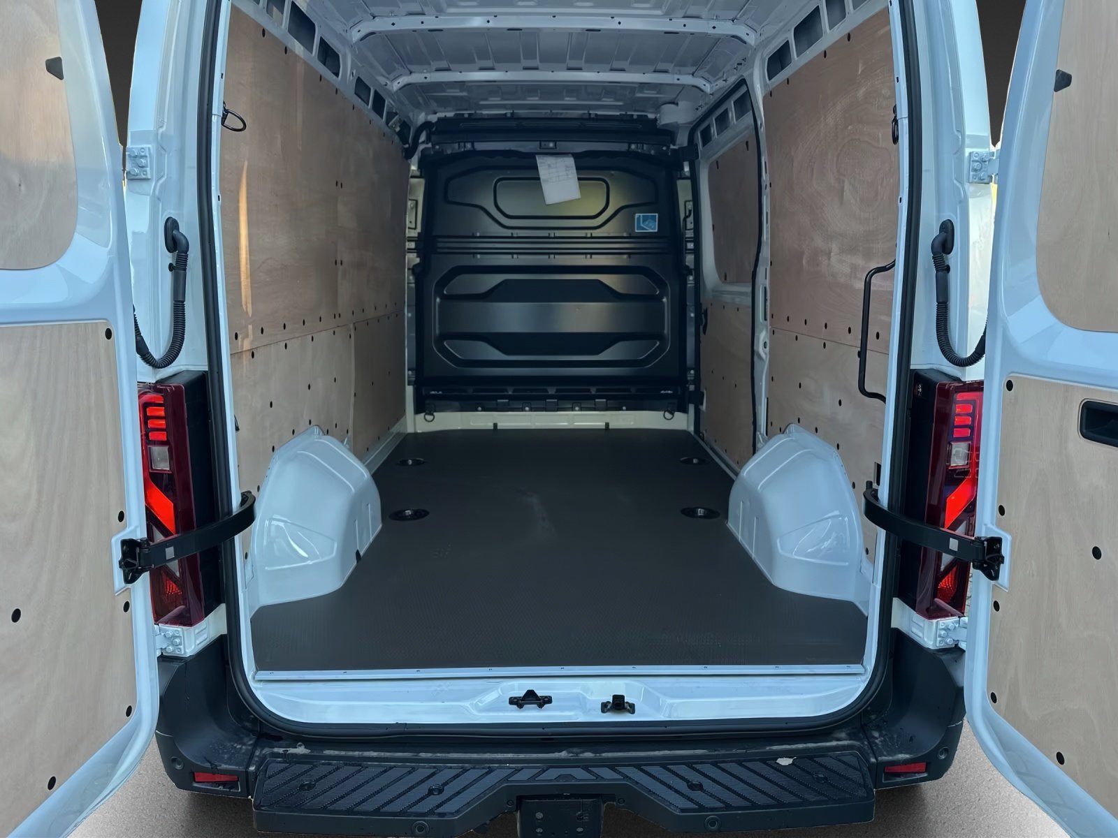 RENAULT Master E-Tech 40 EV 87kWh L2H2, Électrique, Voiture nouvelle, Automatique - 6