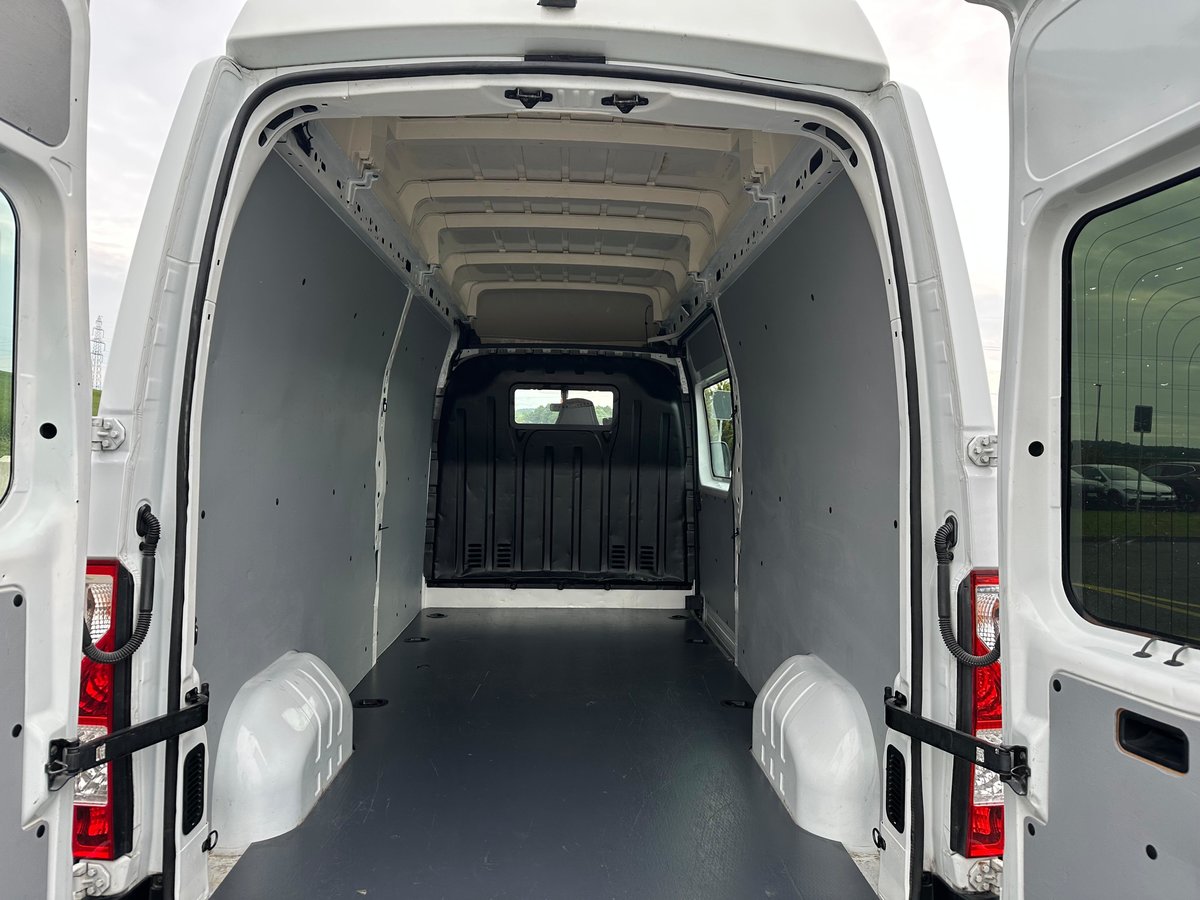 RENAULT Master T35 2.3dCi 125 L3H3, Diesel, Occasioni / Usate, Manuale - 3