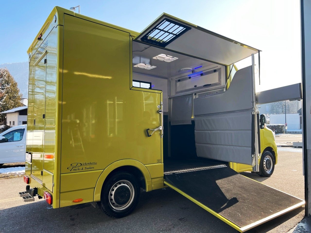 RENAULT Master T35 Dickenherr Pferdetransporter Selbstfahrer