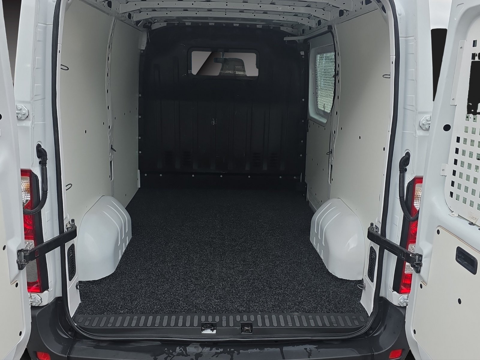 RENAULT Master T33 2.3dCi 130 L1H1, Diesel, Occasion / Utilisé, Manuelle - 7