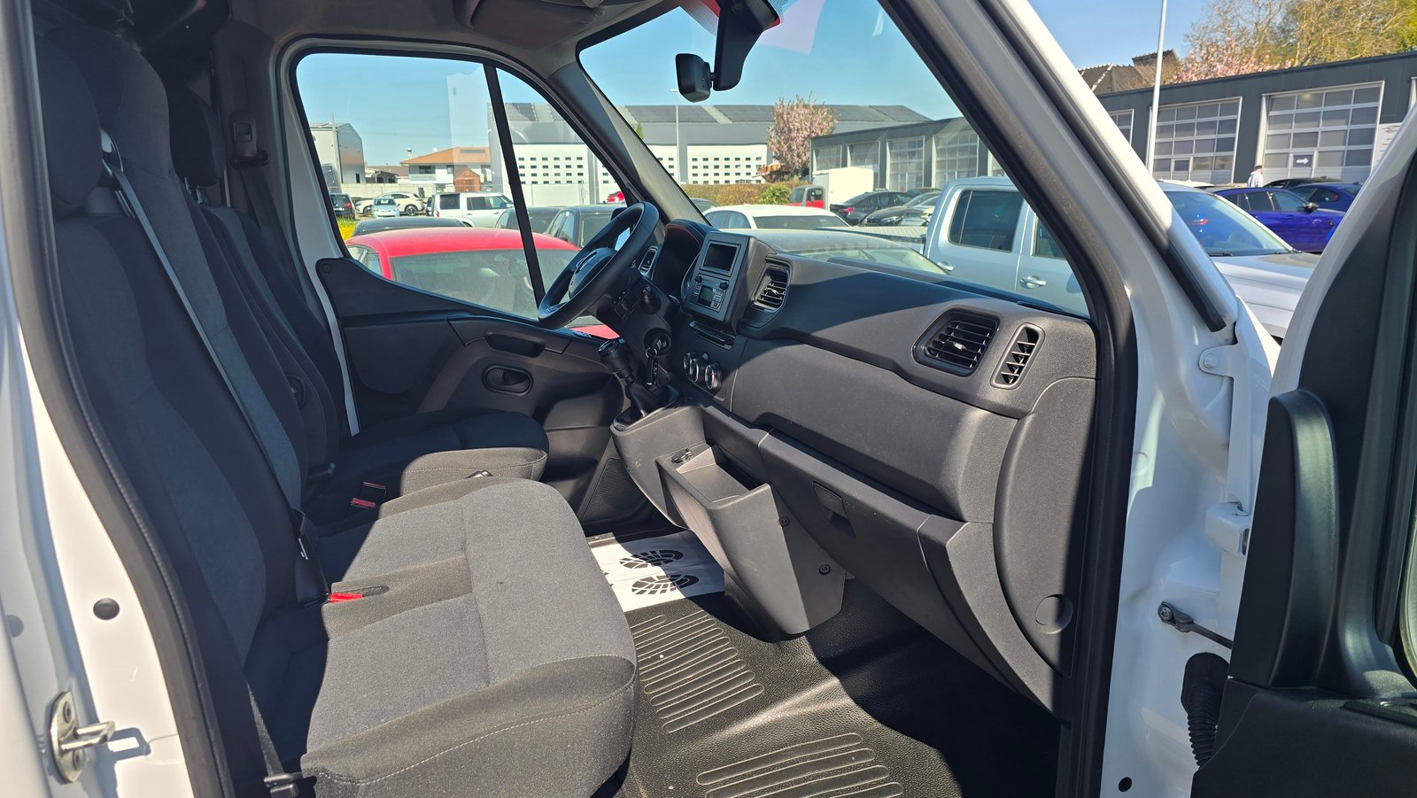 RENAULT Master T35 2.3dCi 135 L2H2, Diesel, Occasion / Utilisé, Manuelle - 6