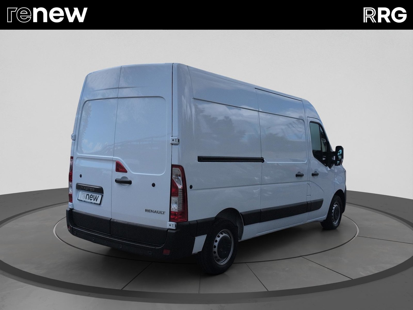RENAULT Master T35 2.3 Blue dCi 135 L3H2, Diesel, Second hand / Used, Manual - 2
