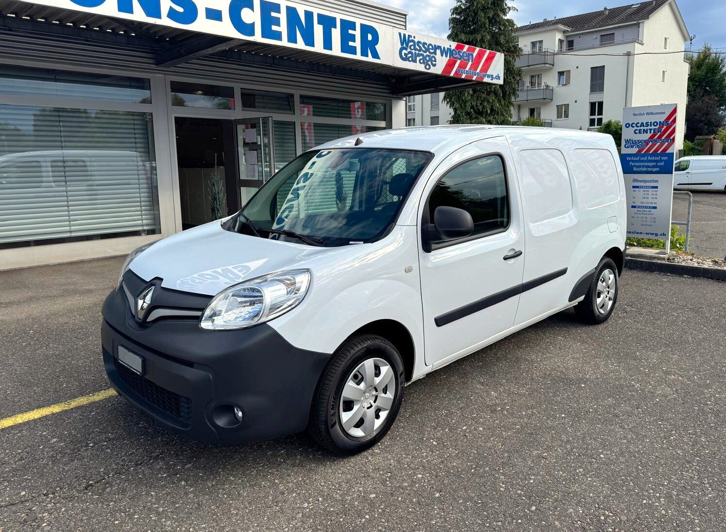 RENAULT Maxi dCi115E