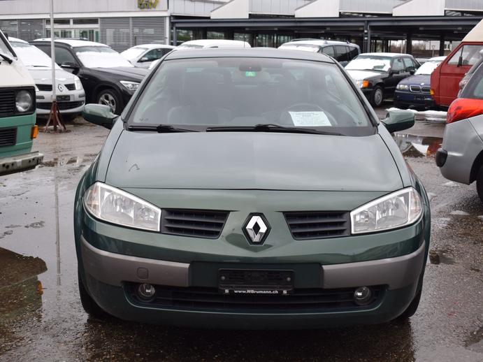 RENAULT Mégane C-C 2.0 16V Dynamique Confort, Essence, Occasion / Utilisé, Automatique