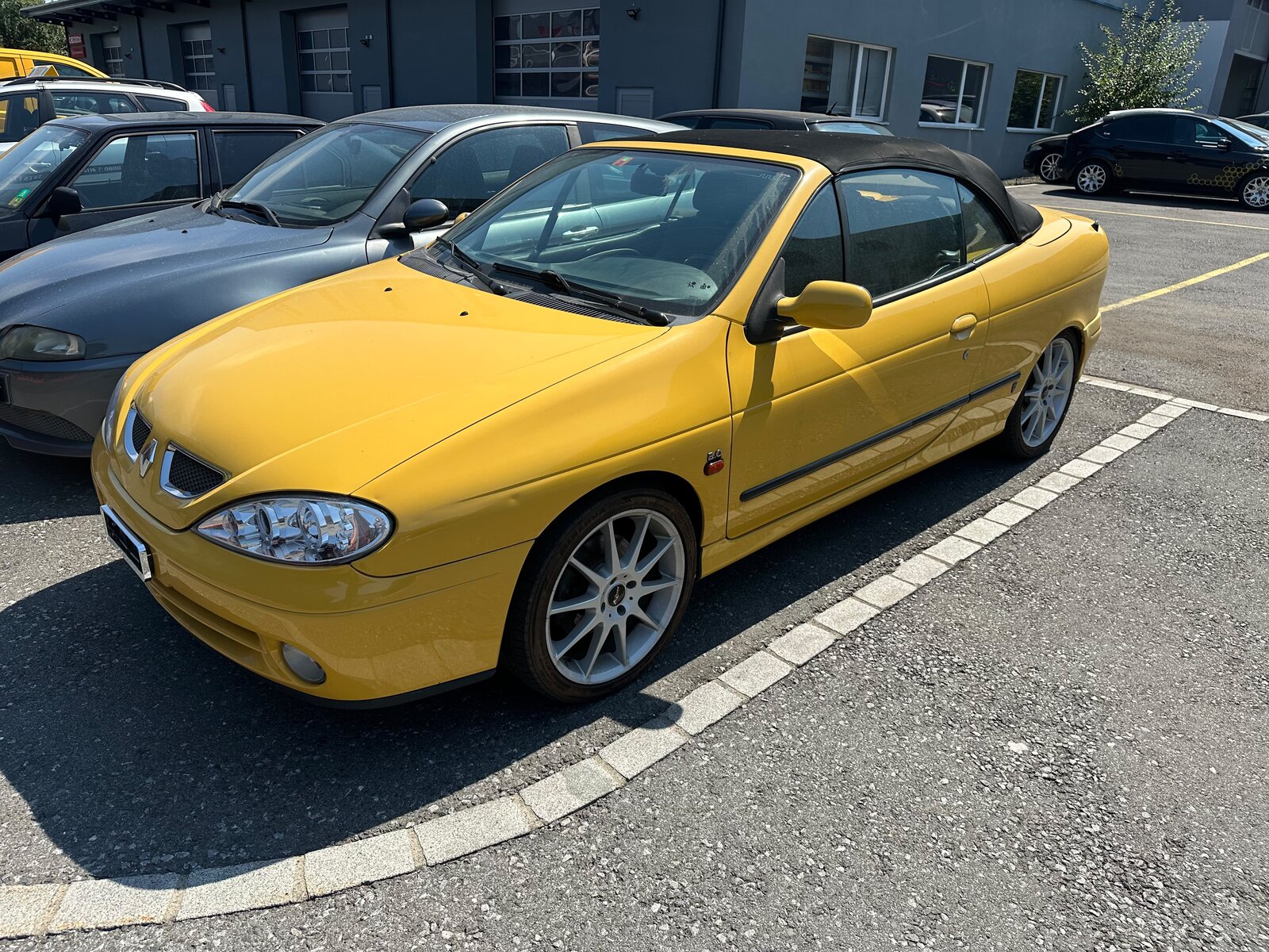 RENAULT Mégane 2.0 16V IDE Dynamique, Essence, Occasion / Utilisé, Manuelle - 2