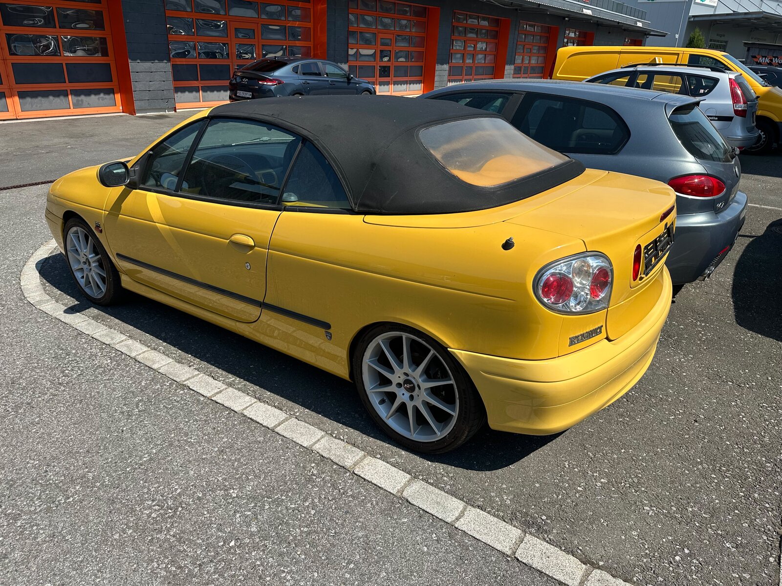 RENAULT Mégane 2.0 16V IDE Dynamique, Essence, Occasion / Utilisé, Manuelle - 3