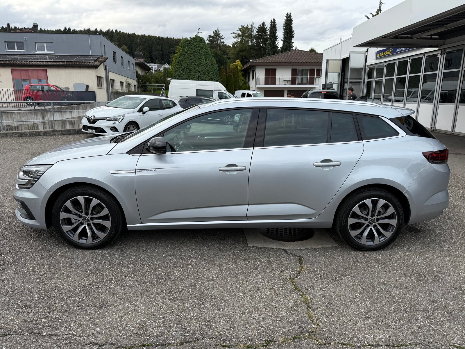 RENAULT Mégane Grandtour 1.3 16V Turbo Techno EDC, Petrol, New car, Automatic - 3