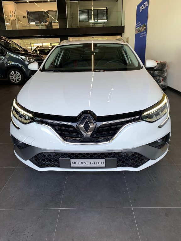 RENAULT Mégane Grandtour 1.6 E-Tech R.S. Line, Hybride Rechargeable Essence/Électricité, Occasion / Utilisé, Automatique - 3