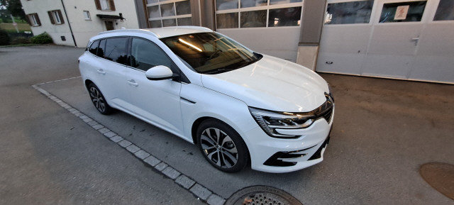 RENAULT Mégane 1.6 E-Tech Intens, Hybride Intégral Essence/Électricité, Occasion / Utilisé, Automatique - 2