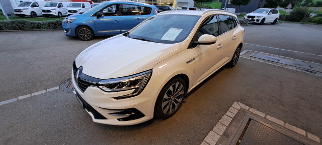 RENAULT Mégane 1.6 E-Tech Intens, Hybride Intégral Essence/Électricité, Occasion / Utilisé, Automatique - 3